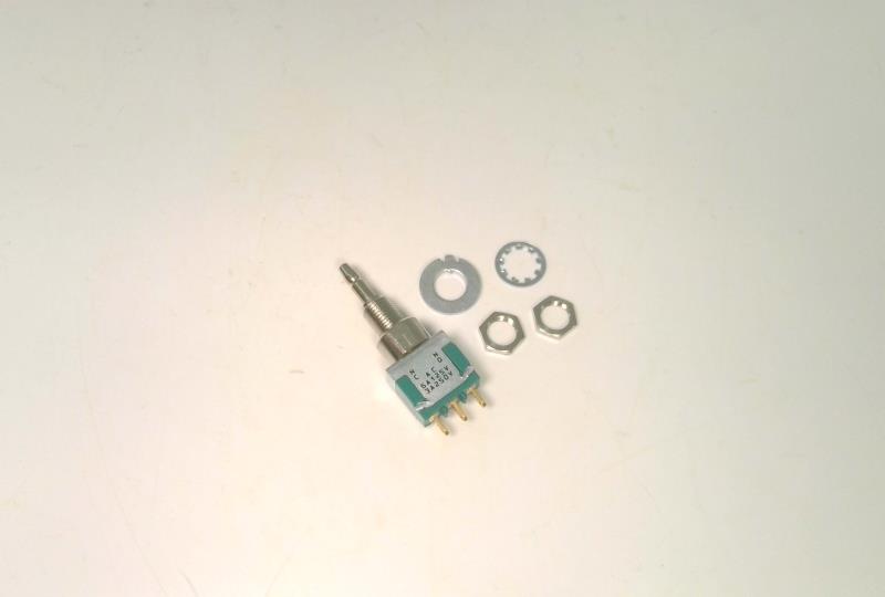 TE CONNECTIVITY 2-1437567-9