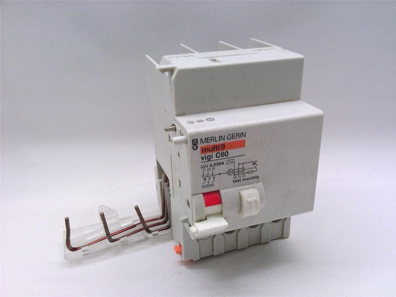 SCHNEIDER ELECTRIC 26588