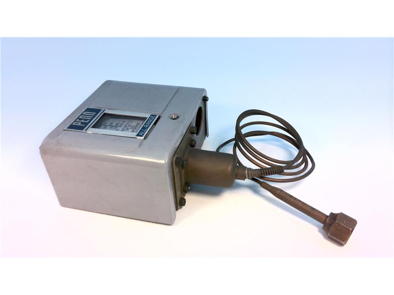 JOHNSON CONTROLS P70AB-9001