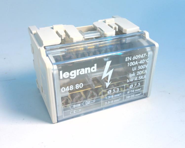 04880 by LEGRAND