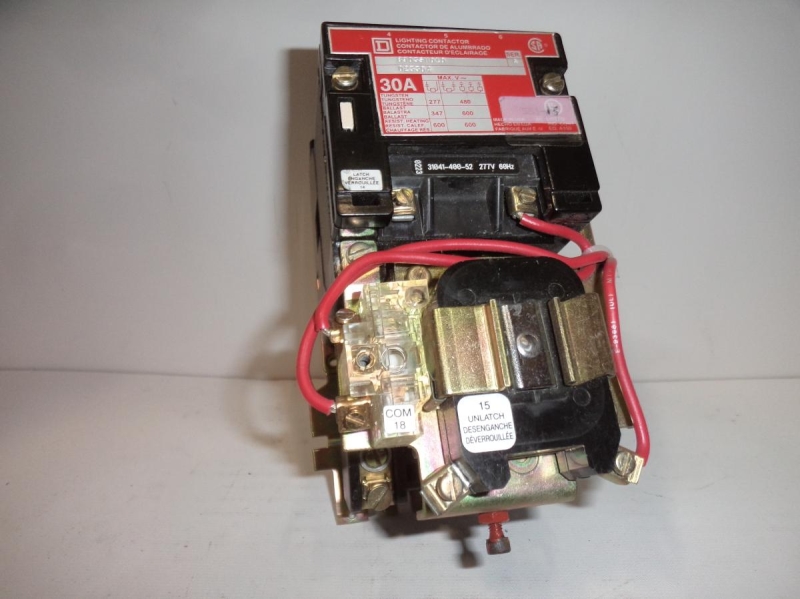 SCHNEIDER ELECTRIC 8903SMO10V04