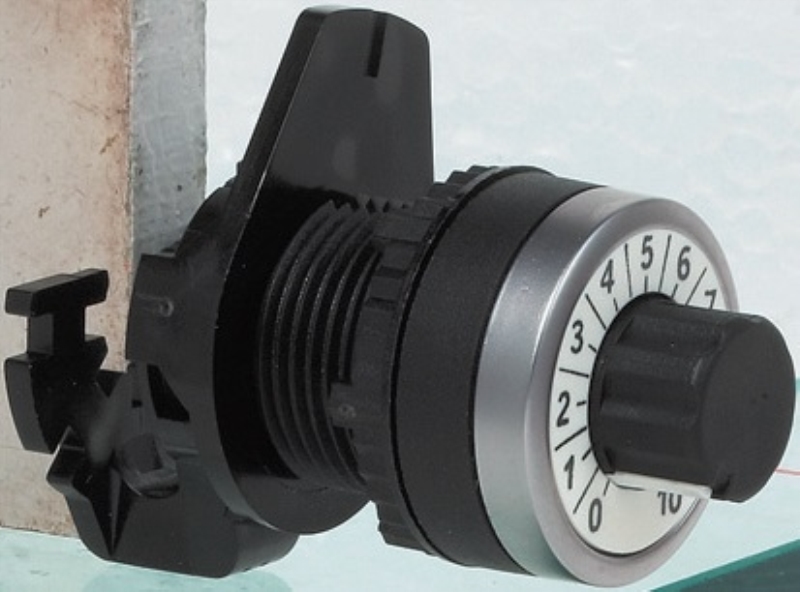 BACO CONTROLS L21RP03