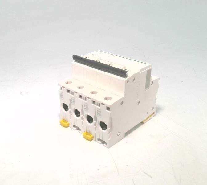 SCHNEIDER ELECTRIC A9F74440