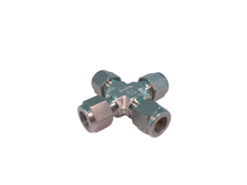 SWAGELOK SS-600-4