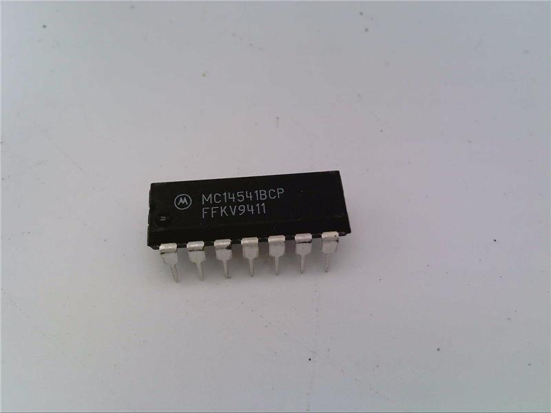 NXP SEMICONDUCTOR MC14541BCP