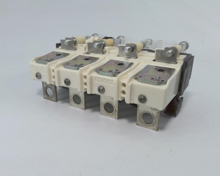 SCHNEIDER ELECTRIC LV429054