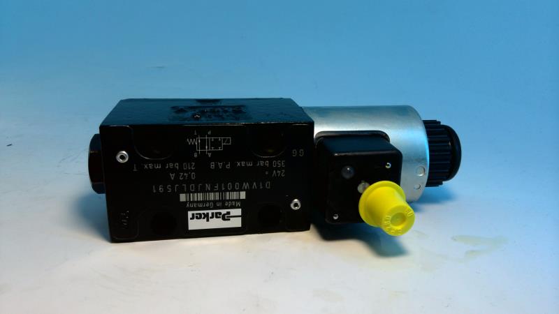 PARKER D1VW001FNJDLJ5