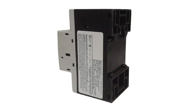 SIEMENS 3RV1011-0GA10