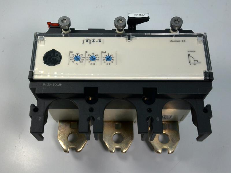 SCHNEIDER ELECTRIC LV432082