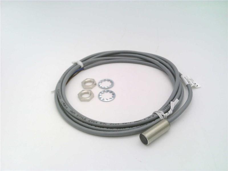 BALLUFF BES 516-370-G-E4-C-02