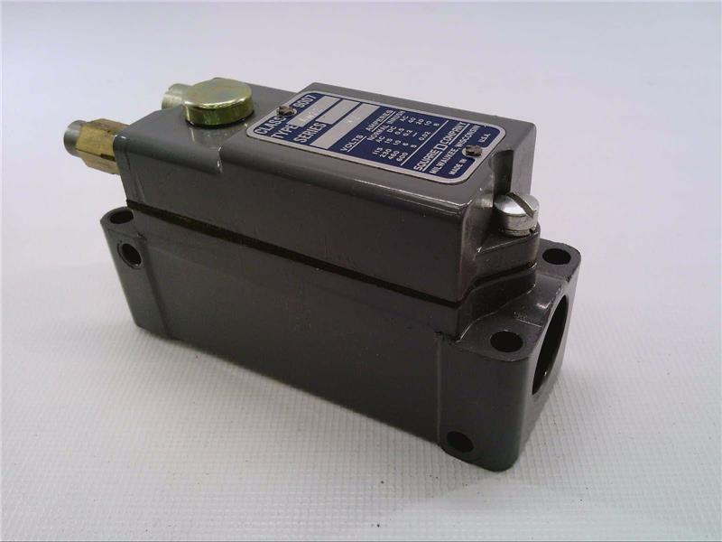 SCHNEIDER ELECTRIC 9007AW22