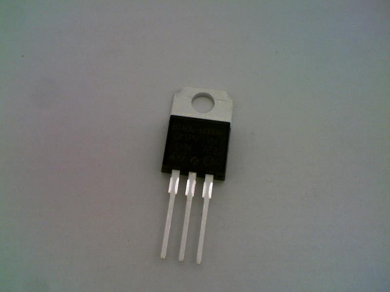 ST MICRO BTA06-600BWRG