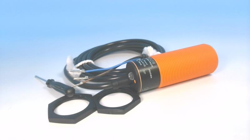 EFECTOR KI-3015-FNKG/NI RT-KI5208