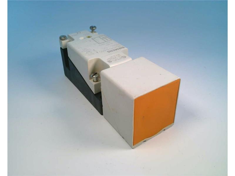 SIEMENS 3RG40416JB00