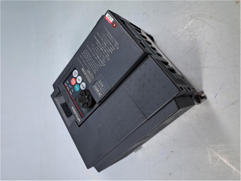 MITSUBISHI FR-E740-0.4K-60