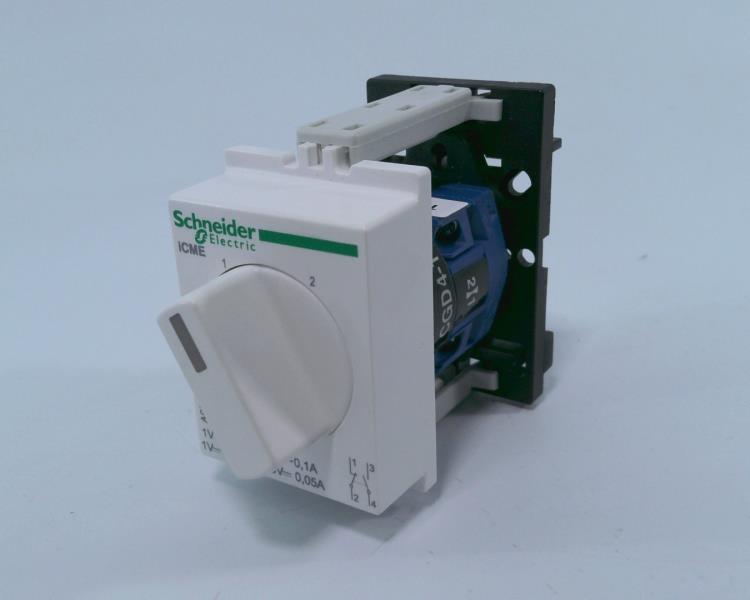 A9E15122 by SCHNEIDER ELECTRIC