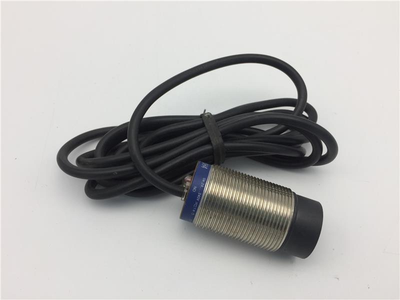 SCHNEIDER ELECTRIC XS2-M30MA250H4