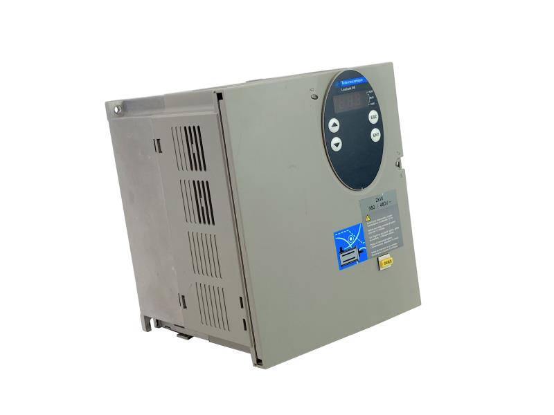 SCHNEIDER ELECTRIC LXM-05AD22-N4