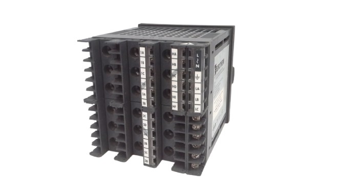 INVENSYS 2204E/NS/VH/XX/XX/RF/RF/XX/2XX/ENG/XXXXX/EU0523