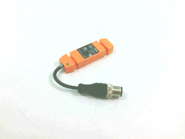 EFECTOR I8-3020-BPKG/DY/0,09M/US100DPS-I85009