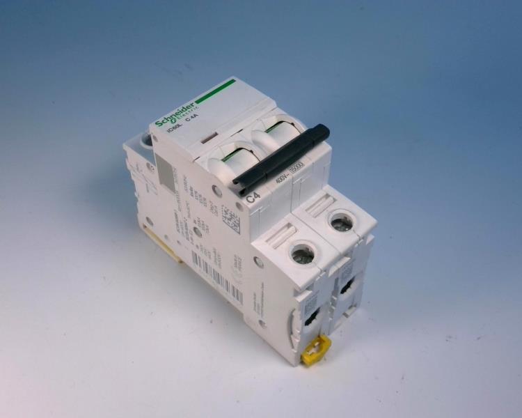 SCHNEIDER ELECTRIC A9F94204