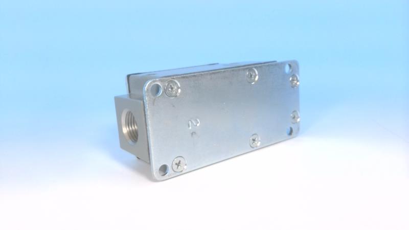 TELEMECANIQUE SENSORS L100WNC2M18