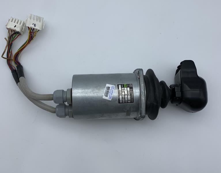 V8/B2 EP/269-10 by GESSMANN