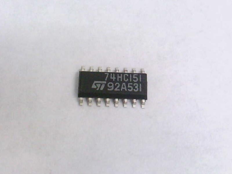 ST MICRO M74HC151RM13TR