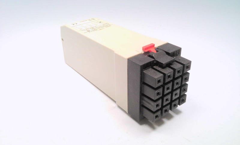 SCHNEIDER ELECTRIC RHR418E