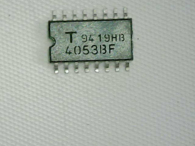 TOSHIBA TC4053BF