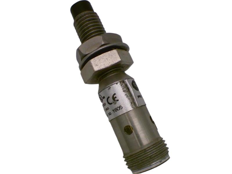 ALLEN BRADLEY 872C-DH3NP8-D4