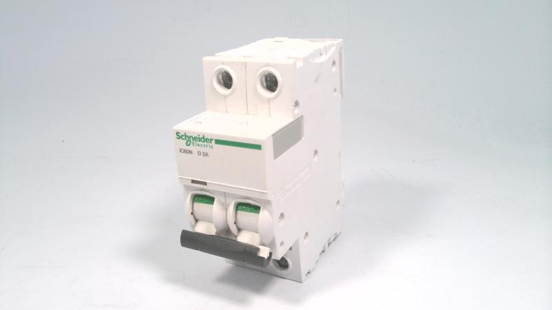 SCHNEIDER ELECTRIC A9F45202