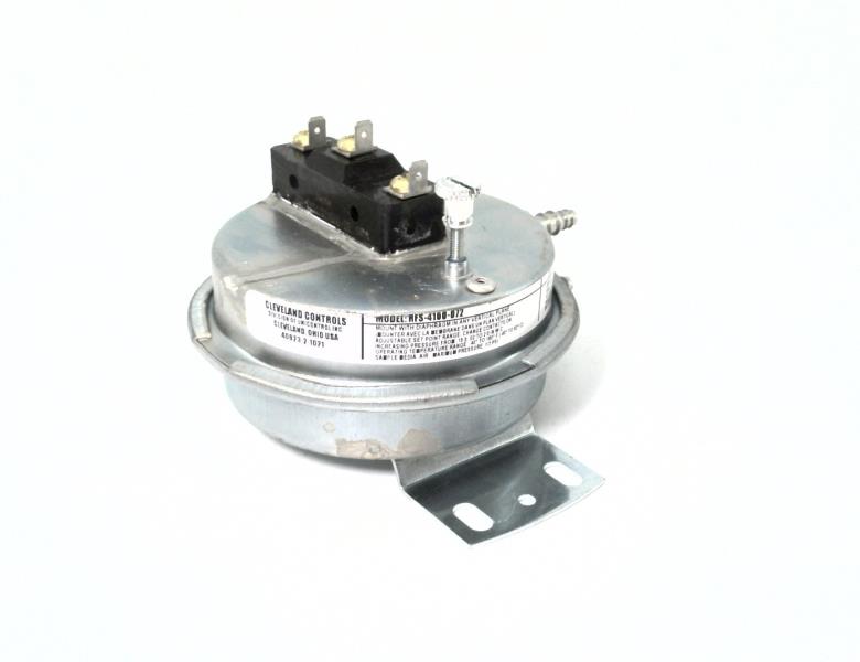 UNITED TECHNOLOGIES CRSTATUS002B01