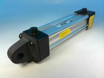 1.50CBE4MA2U18YAC05.00 by PARKER