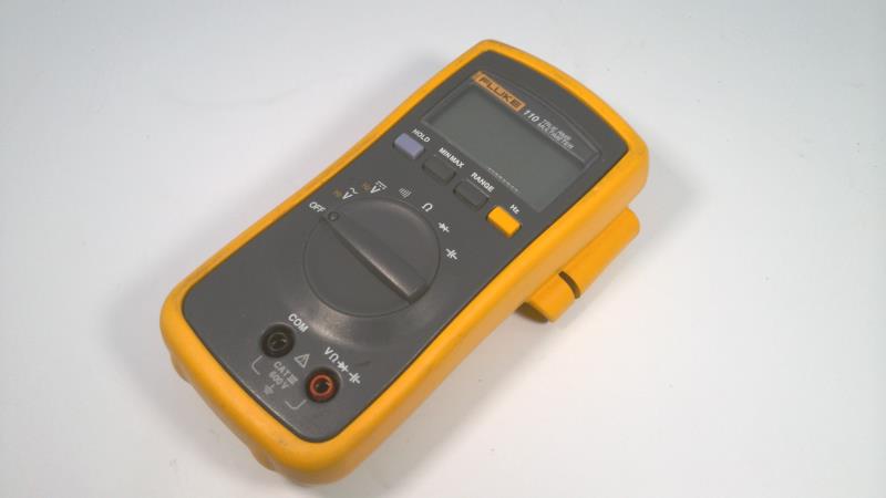 FLUKE 110