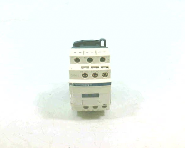 SCHNEIDER ELECTRIC CAD32E7