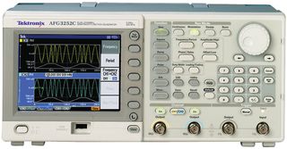 TEKTRONIX AFG3102C CAL DU
