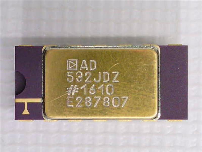 ANALOG DEVICES AD532JDZ