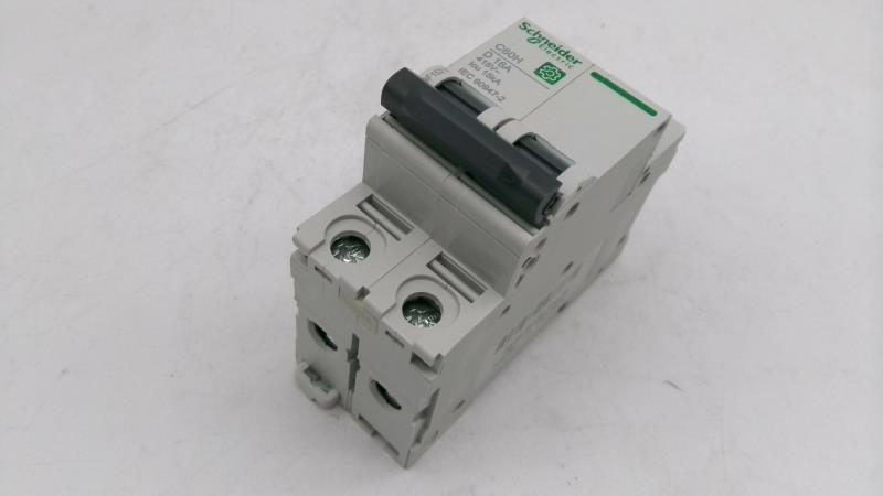 SCHNEIDER ELECTRIC M9F15216