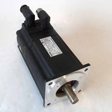 LENZE MCS06I60LRS0P1-A24N-ST5S00N-R0SU