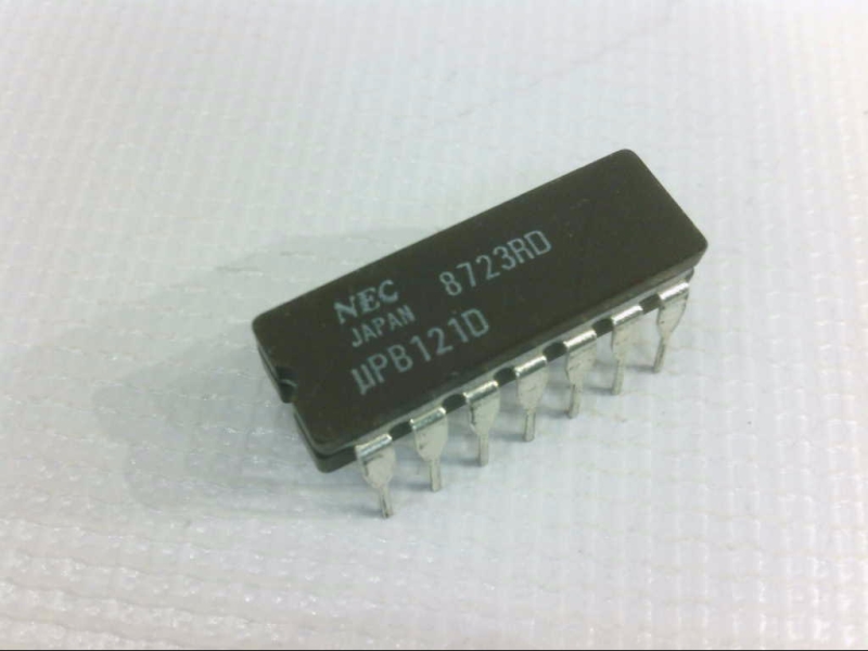 NEC UPB121D