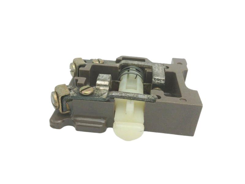 KPM-32A by DANAHER CONTROLS