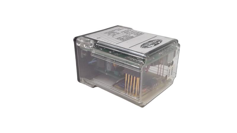 WILKERSON INSTR CO MM4400-ISO (24VDC 4/20MADC 4/20MADC)