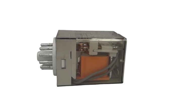 ALLEN BRADLEY 700-HA33A2