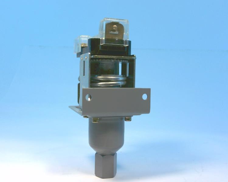 ALLEN BRADLEY 836-C7X15A