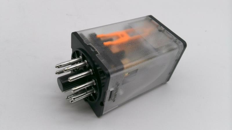 SCHNEIDER ELECTRIC RUMC31F7