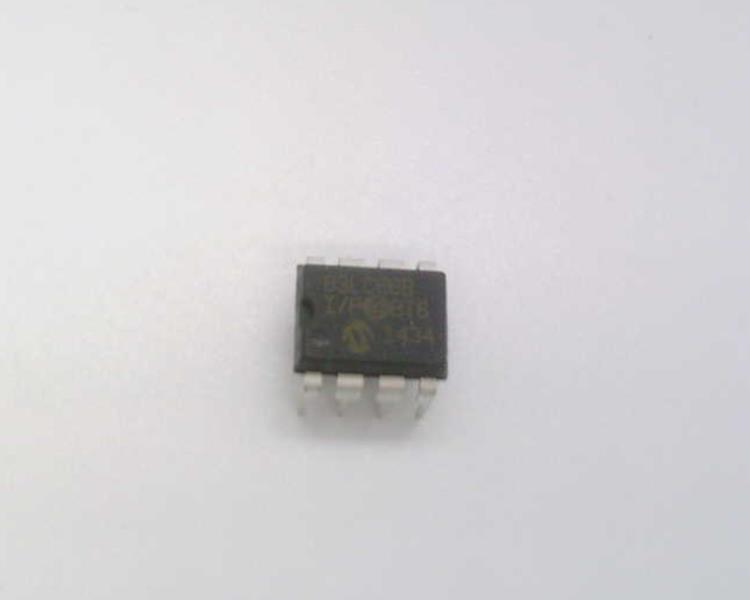 MICROCHIP TECHNOLOGY INC 93LC66B-I/P