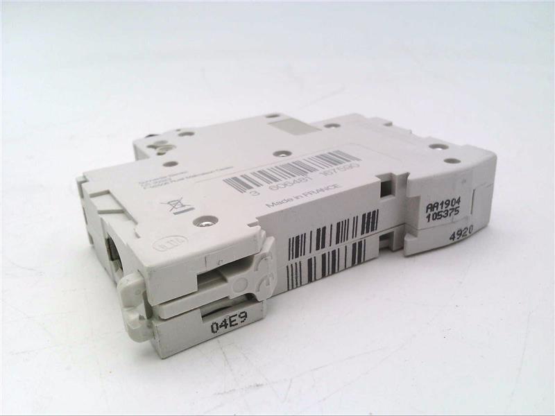 SCHNEIDER ELECTRIC M9F21110