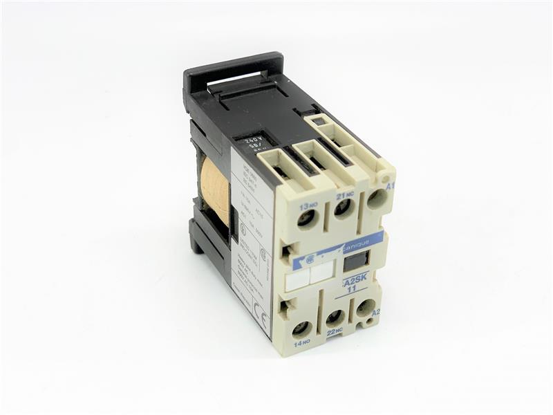 SCHNEIDER ELECTRIC CA2SK11U7