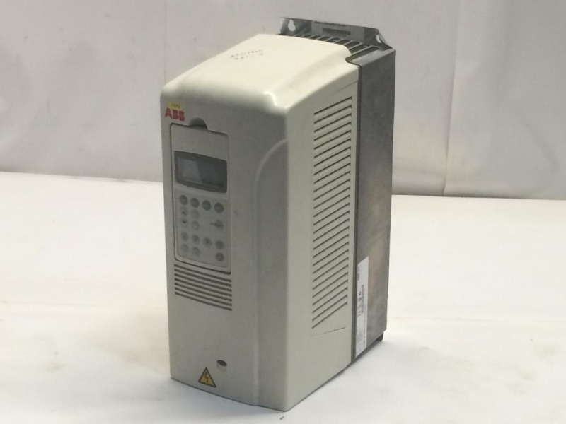 ASEA BROWN BOVERI ACS800-01-0020-5+E200+0J400+P904